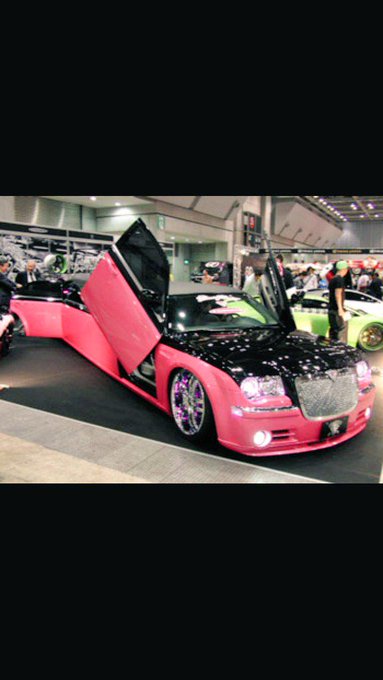 こういう車あこがれ👀〰💕 http://t.co/HMSp2WxRGj