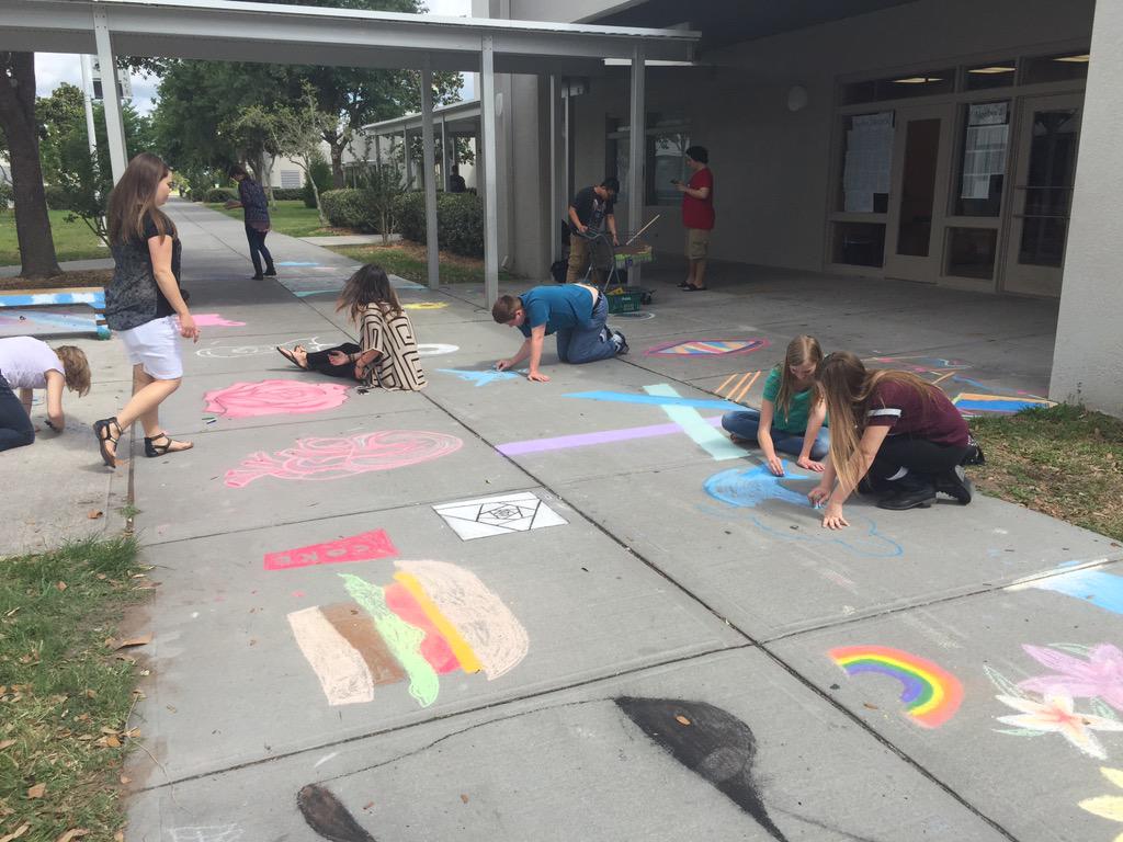 JWMHS's tweet photo. Poem In Your Pocket Day! Combining art and poetry in #MustangLearning! http://t.co/40Tn32ZMyw