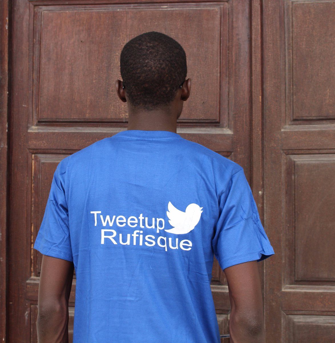 manaibra's tweet photo. Les Tee-shirts #RufisqueTechHub du #Tweetup sur les #AssisesdeRufisque
#Rv demain vendredi à 16h au restau Rio Tga http://t.co/umgUPxoCSA