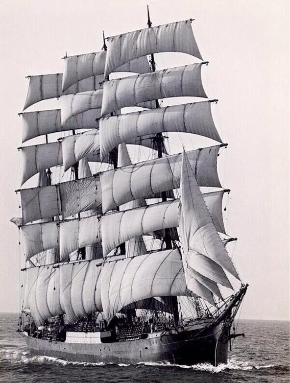 DaysBack's tweet image. The last commercial sailing ship, Pamir, to round Cape Horn in 1949.