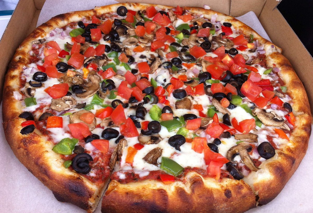 QuickFoxescom's tweet photo. Did you know we delivery Gilroy's from 11am-6pm every day? Nom time http://t.co/OMSvW3Ep0N #Charleston #Foodie http://t.co/Sv9qNjWmyx