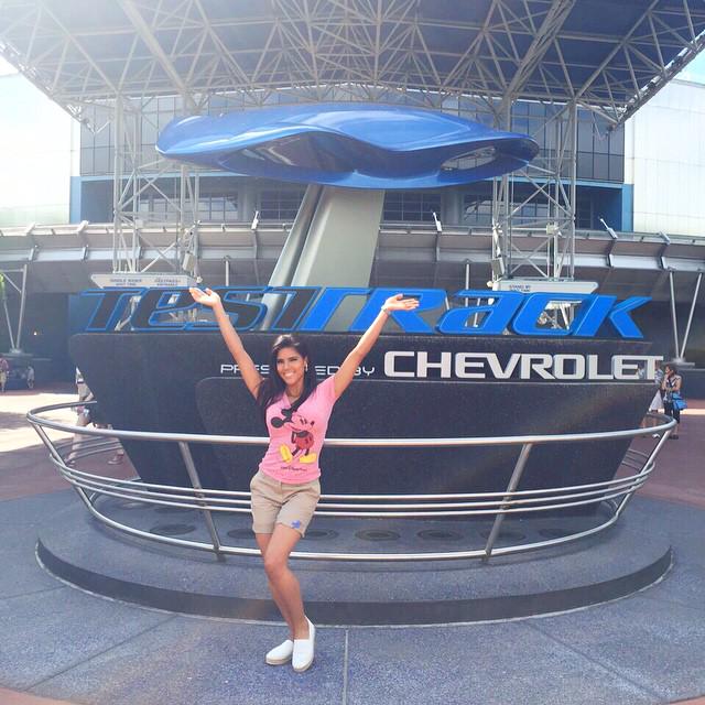 FansFranciscaL's tweet photo. Nuestra reina disfrutando de su viaje a Disney World @DespiertaAmeric @franciscaNBL #Orlando!!! http://t.co/smQuyvC5FS