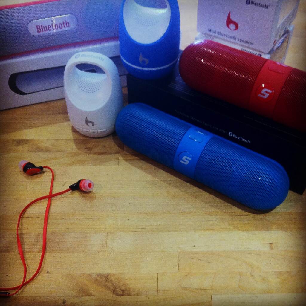 jtmobiles's tweet photo. We currently stock a wide range of audio devices, stop by and test out the bass! http://t.co/sMgAmqYrQH