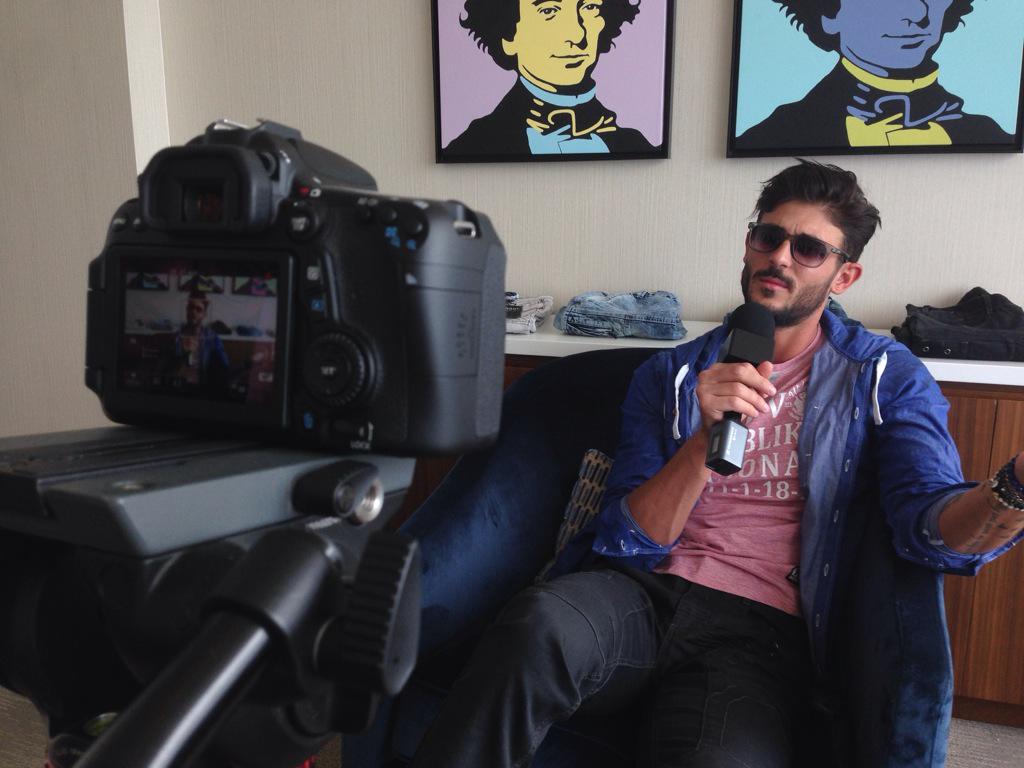 Guess who we're hanging out with today at the <a href="/DeltaHotelsLtd/">Delta Hotels</a>?!