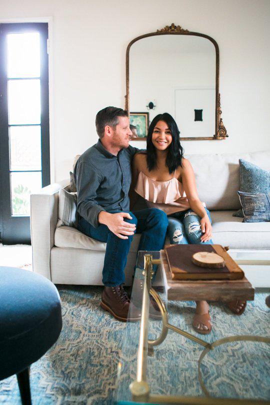ManagementOneLV's tweet photo. Guide to Decorating as a Couple via @AptTherapy http://t.co/7cq8XALtet #Decorating http://t.co/goTKOXLwMh #ManagementOneLV