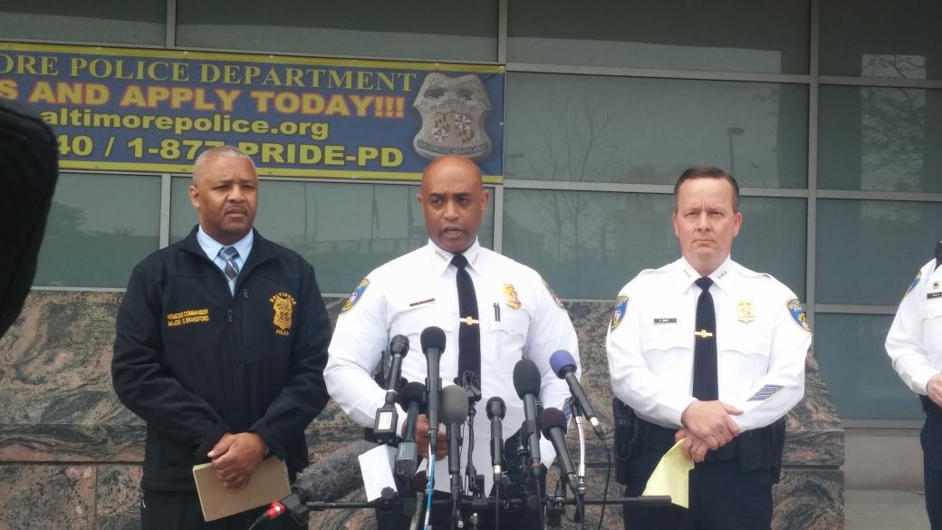 BaltimorePolice's tweet photo. #PCBatts & #DCDavis announce the investigation into the death of Freddie Gray has been turned over this morning. http://t.co/fkyaYXBvJw