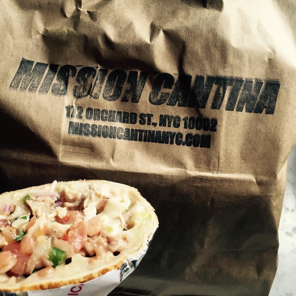 Lieseybiese's tweet photo. 👍@ColbieCaillat “@jimmyfallon: If you're looking for the best burrito in NYC - Mission Cantina  #Bowien http://t.co/zXrQX4Usp3”