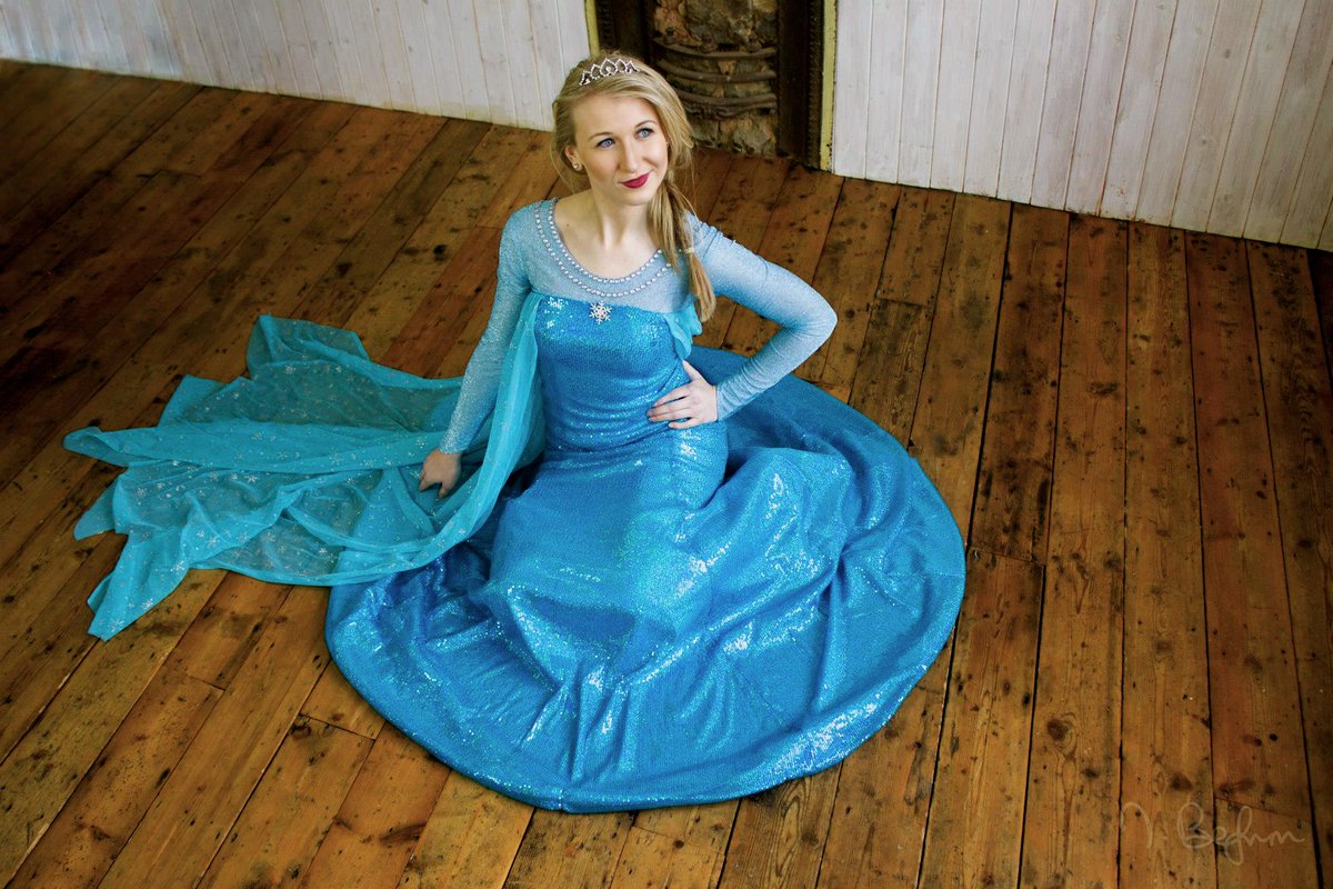 @joyfultoys Win a visit from ELSA & ANNA! ENTER HERE: bit.ly/MagicalOffers  But hurry! Offer ends this evening! #RT