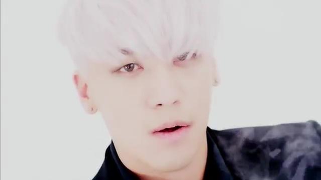 alwaysjongdae's tweet photo. IS HE EVEN REAL?!! #BIGBANGISBACK http://t.co/Sxk6qJYK9c
