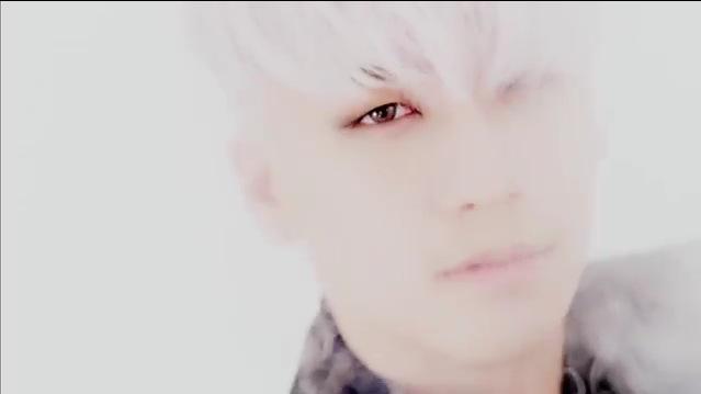 alwaysjongdae's tweet photo. IS HE EVEN REAL?!! #BIGBANGISBACK http://t.co/Sxk6qJYK9c