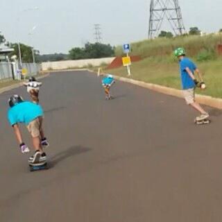 naufalkomala23's tweet photo. cruising #Longboard #LongboardINA #LongboardBekasi #bekslide http://t.co/q6MGJpMSTb