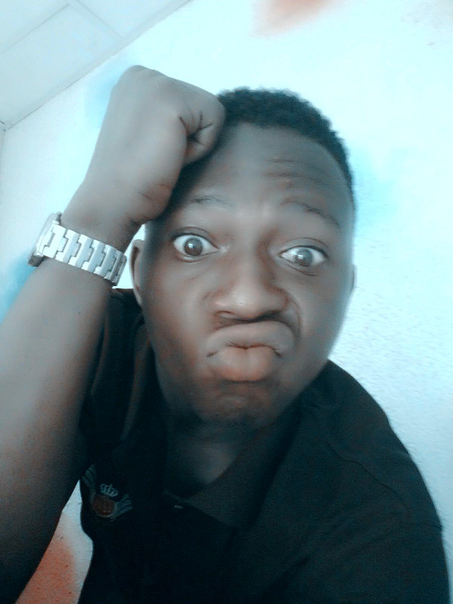 OkayMedia's tweet photo. Dead bodie tomaro#ikoyi garden...mio gbe.... http://t.co/c13Qf74BAY