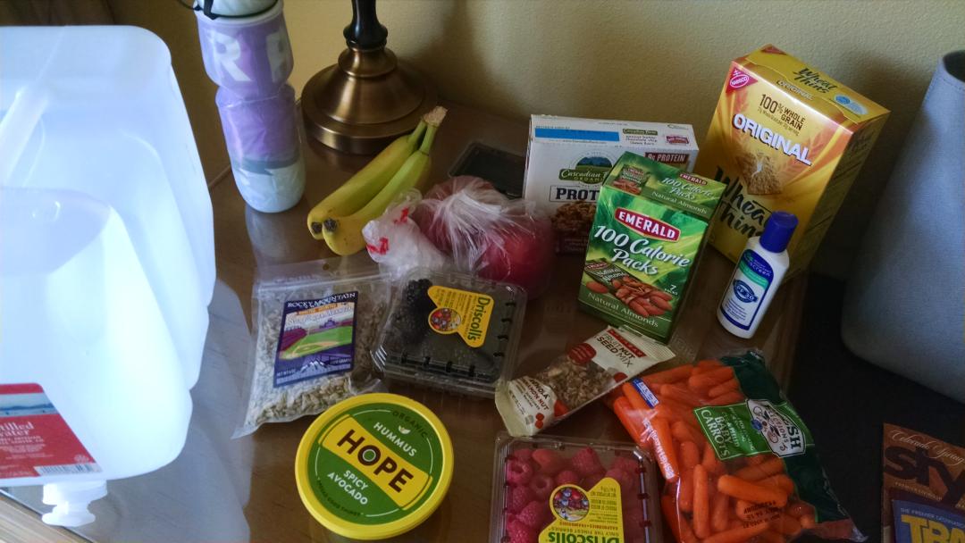 TriathleteRD's tweet photo. What RDs stock up on for the #SCANSymposium @bitesizehealth #fuel http://t.co/X44e25oGI4