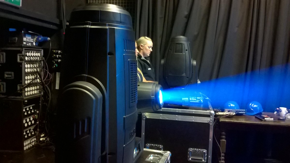 PaulDennant's tweet photo. Thank Robe of great open house day  #BOVTS #BMFL #RobePonte @Robelighting @teamdennant @AvolitesLtd http://t.co/oYItGYKdvD