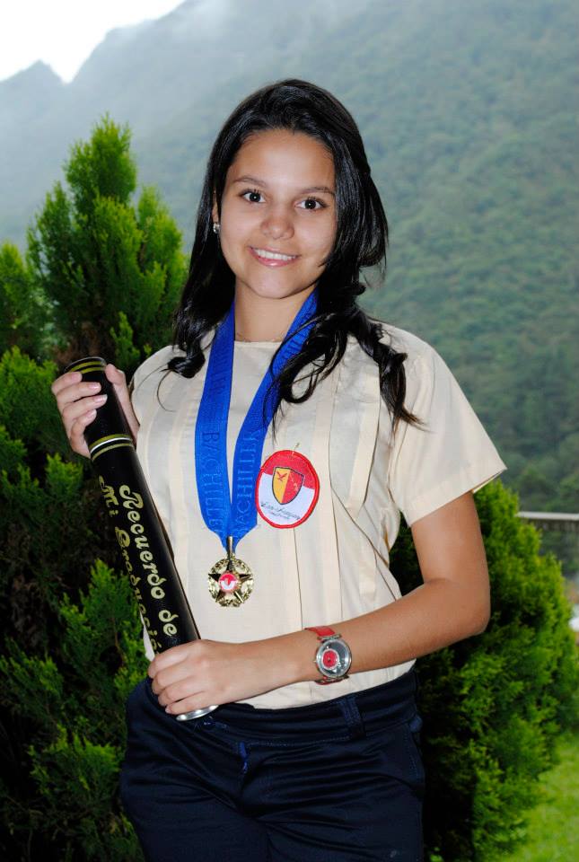 nikkimoreno13's tweet photo. Mi Meta Casi Cumplida<3 #GraciaassmiDIOS<3 http://t.co/F5EcApW4S0
