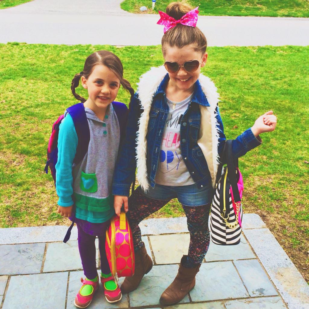 K_Connerton's tweet photo. @xoBetseyJohnson ...this girl is following in your fabulous footsteps! #BusStopFashionPlate #TheNextBetsyJohnson http://t.co/gEWWkabVnn