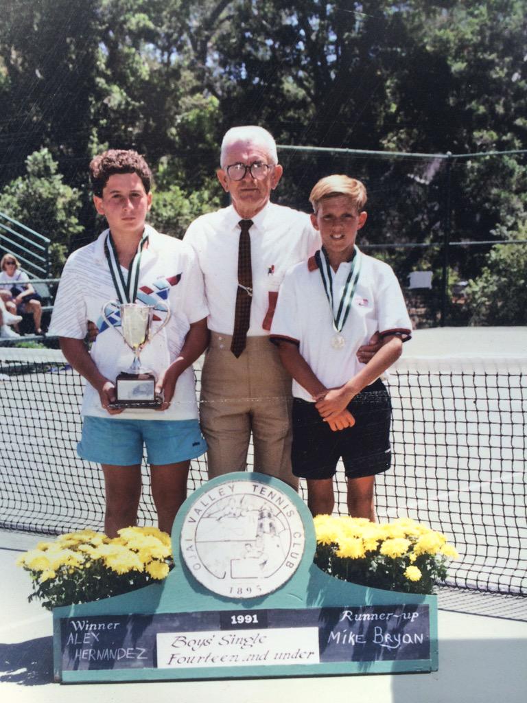Bryanbrothers's tweet photo. #tbt From the Ojai Tourney 1991. #differentweightclasses #notetoself #liftlegs http://t.co/ACbrJqxwGR