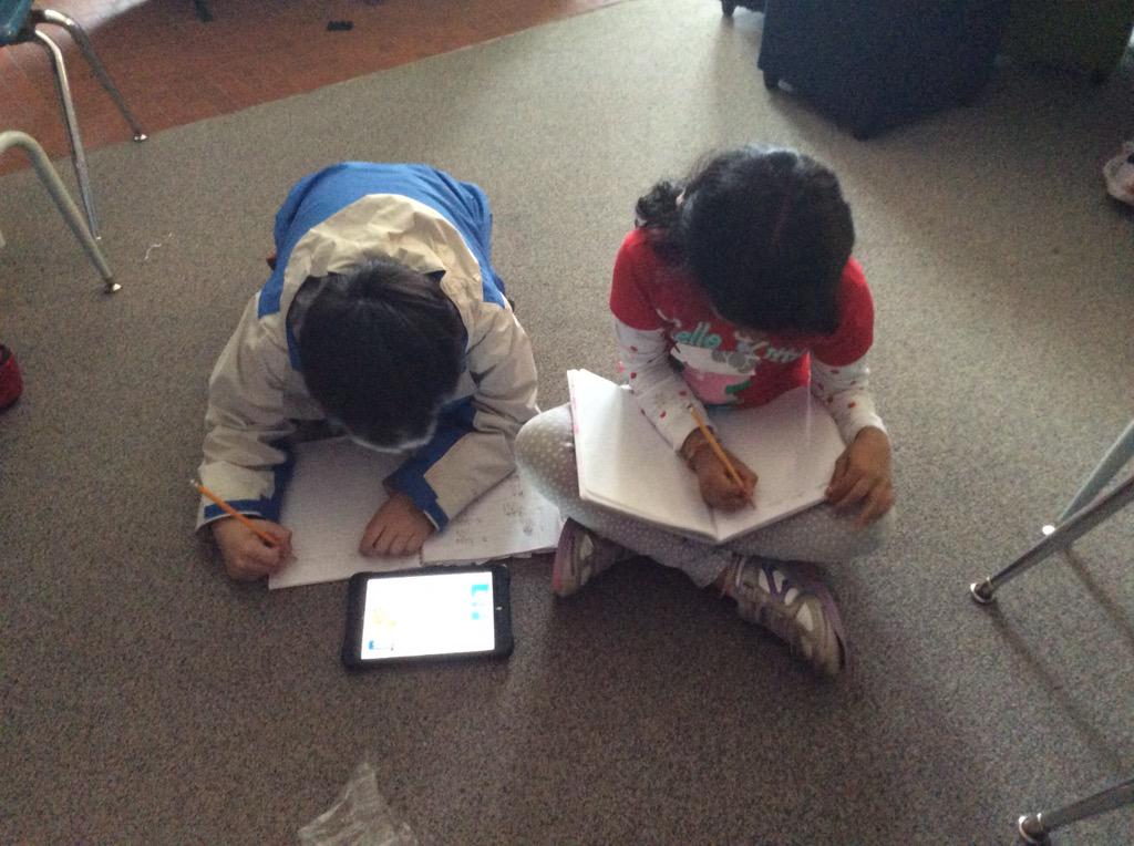 MrsBoyer3's tweet photo. Using our iPads to research our non fiction animals@hamiltonhawks82 http://t.co/CLlWfZCsmZ