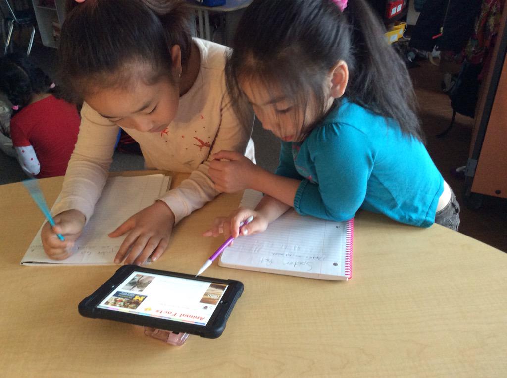 MrsBoyer3's tweet photo. Using our iPads to research our non fiction animals@hamiltonhawks82 http://t.co/CLlWfZCsmZ