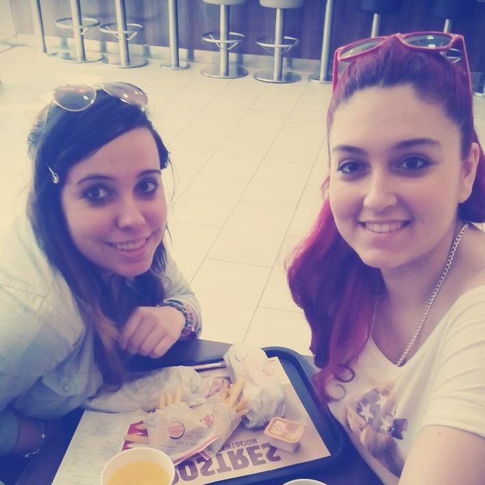 30Beki's tweet photo. Buen dia con #laparruguapa @Andrea_NaVi31 ♥ http://t.co/m7X3FxkLM5