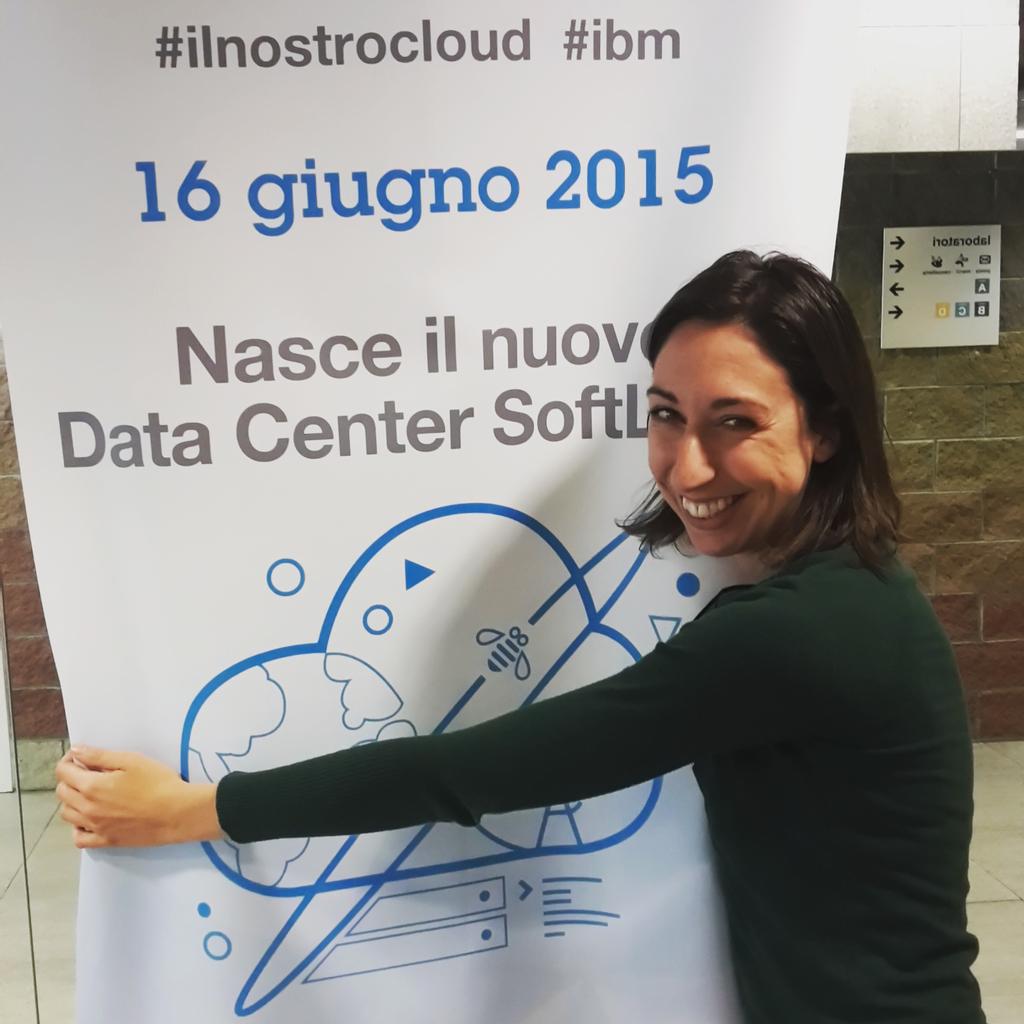 cecisurano's tweet photo. Keep calm and abbraccia #ilnostrocloud #ibm http://t.co/B3YO8zInJ9 http://t.co/TUs9bhezTt