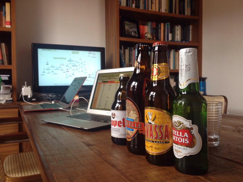 pedrohbl1's tweet photo. Nada como um incentivo para se realizar todo o trabalho. #ihearyou #ihearyouapp http://t.co/kuLjOi5JeR