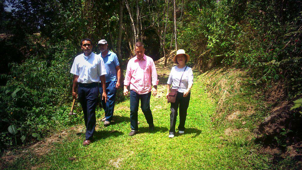 parquex's tweet photo. Sukyo Mahikari  compartiendo conocimientos,  espiritualidad,  siembra orgánica,  purificada! http://t.co/h0wqXWb15C