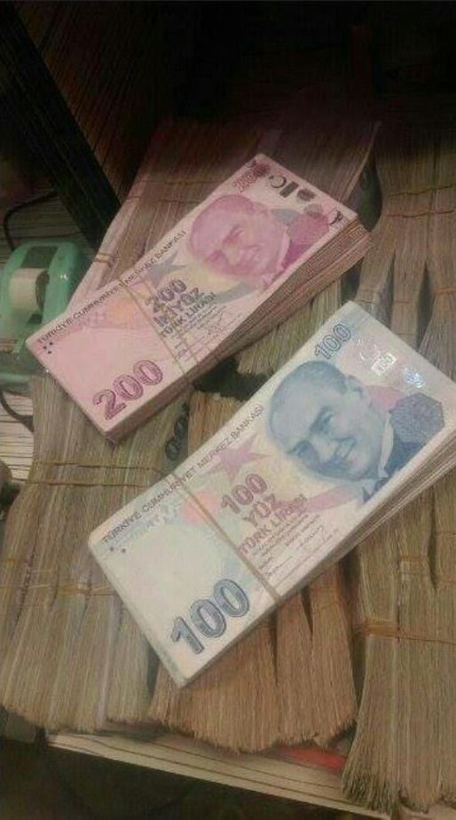 RobinTips's tweet photo. OFİSİMİZDEN İNCEDEN GÖRÜNTÜLER , KİMSE KISKANMASIN NE KADAR ÇALIŞIRSAN OKADAR KAZANIRSIN.
MUHAMMED KAYACAN... http://t.co/FrZNk6GDbY