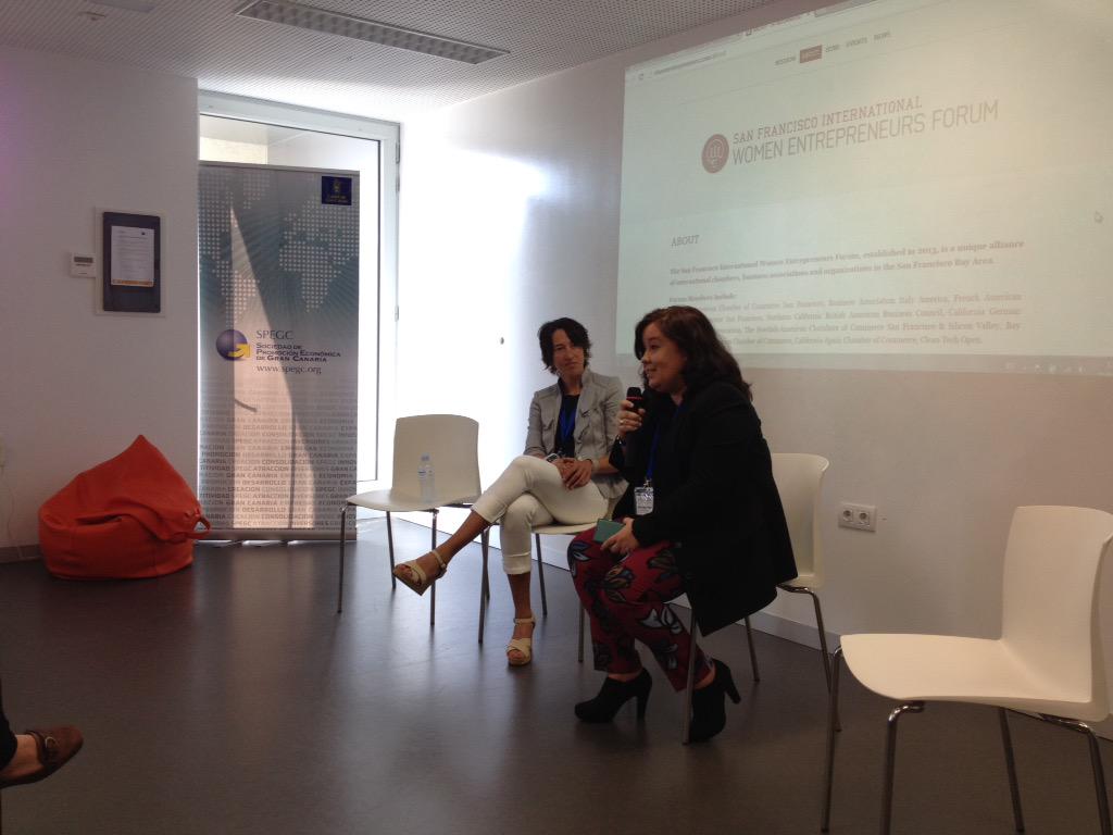 AtlanticDValley's tweet photo. La CEO de la 1 empresa de web de Canarias entrevistando a 1 de las top50 de #SiliconValley Privilegio! #GCForum2015 http://t.co/H3IvEqDj6L