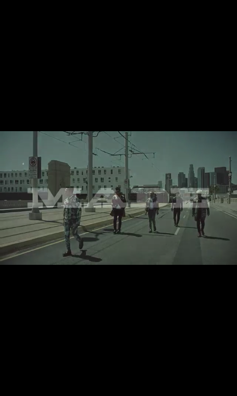 CaramelMilKitty's tweet photo. Yuhhhuuuu finally #BIGBANGisBack 🎉🎉🎉🎉 http://t.co/XbD6CRhNdZ