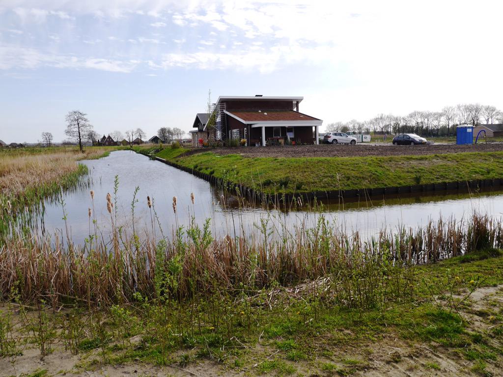 bijz_wonen's tweet photo. En weer nieuwe grond eigenaren in het mooie project Bijzonder Wonen. Is het niet prachtig? http://t.co/H2hLM2fRGZ http://t.co/Sj9SRflU8s