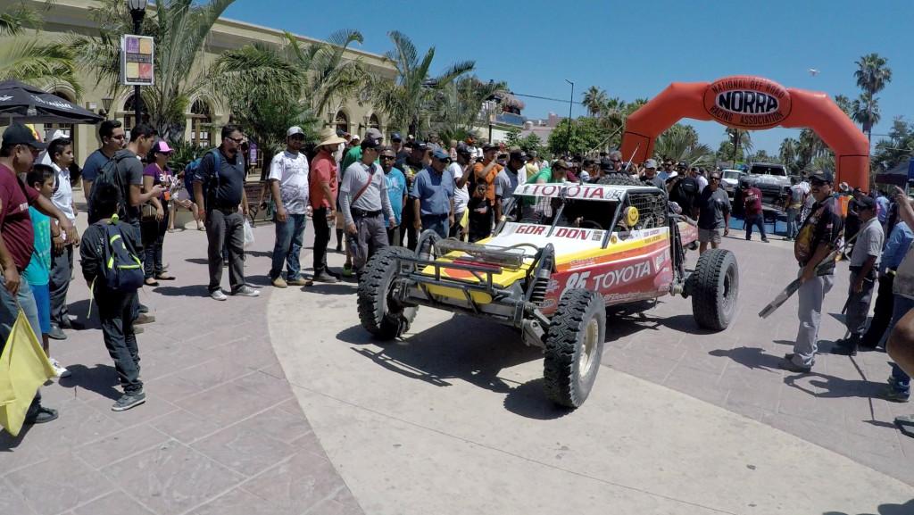 Ford Raptor tweet media