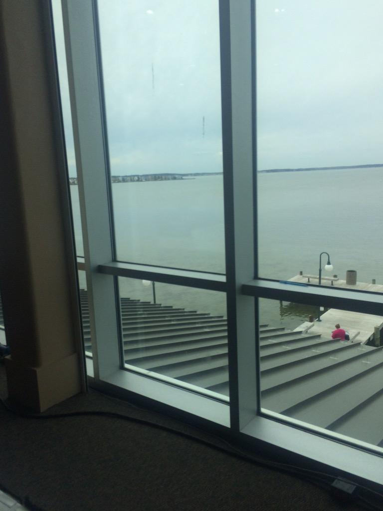 SebastianIn6th's tweet photo. Enjoy our view of the Bay from the #OCMD Convention Center! #CommonGround http://t.co/plVxDgluP7