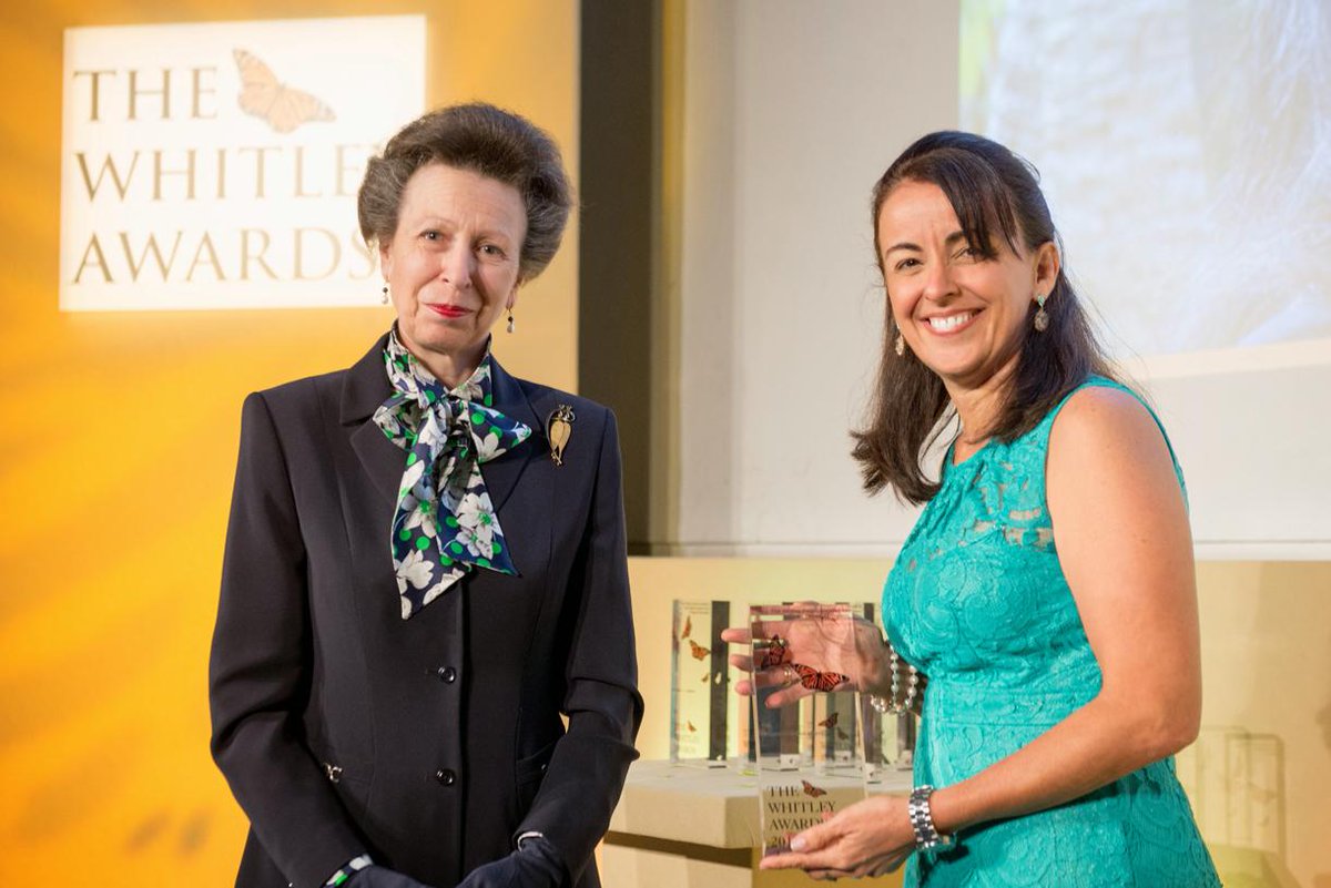 UAutonoma's tweet photo. Felicitaciones a nuestra #EgresadaUAC de Arquitectura Rosamira Guillén por el @WhitleyAwards con @ProyectoTiti. http://t.co/PHt0oChItu