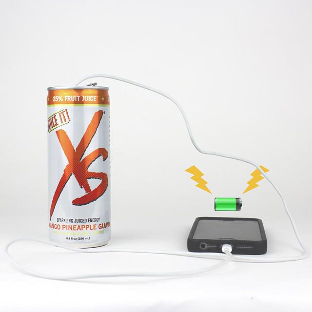 xsnation's tweet photo. Well that's one way to recharge your batteries.
#XStraJuice #XSEnergy #PositiveCharge #DontTryThisAtHome http://t.co/9zS6q8upXo