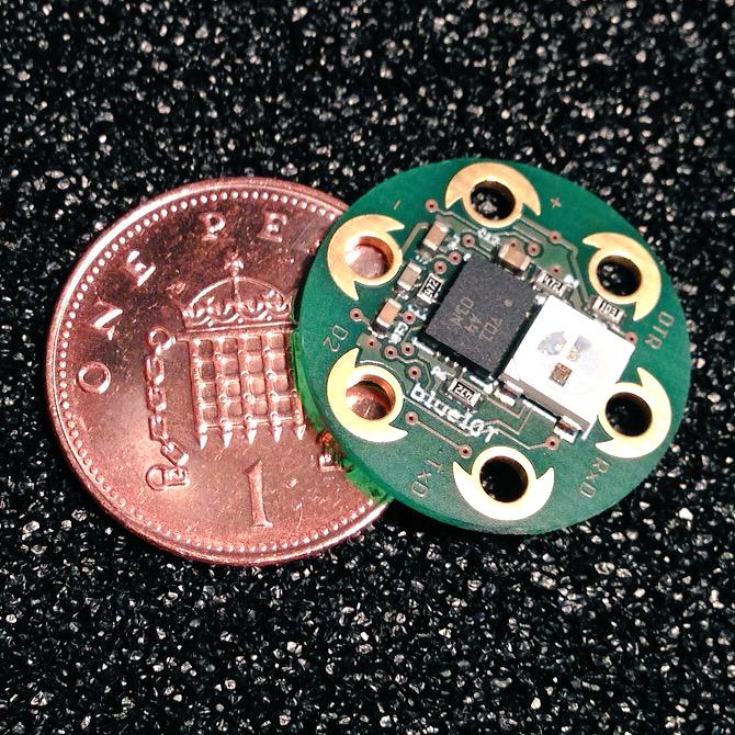 guido_burger's tweet photo. got to do a size comparison on sewable pico-Platinchen - smallest? #Arduino #9DOF @tindie @AtmelMakes @WearableTech http://t.co/kn6LN66CeE