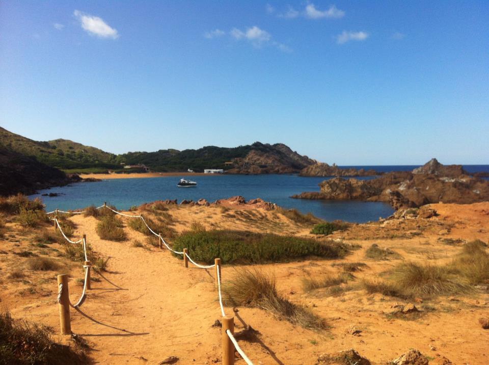 #Menorca #slooow #primavera #Minorque #pocapoc #printemps #Minorca #spring #wooow #camidecavalls #walkingMinorca