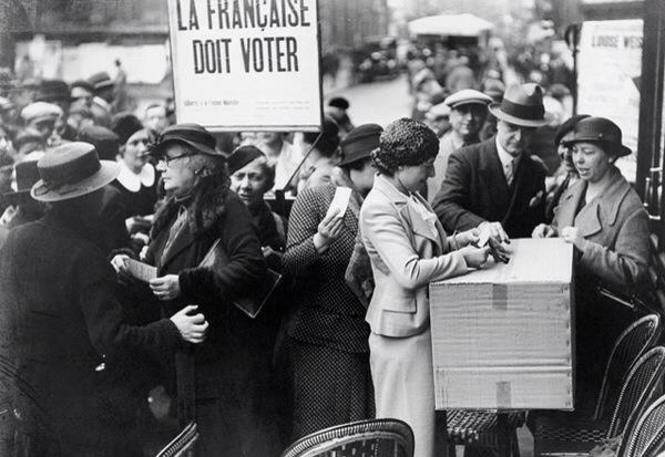 tatjanadanilo's tweet photo. . #70ansvotedesfemmes ! 70 years ago french women voted for the first time. http://t.co/2V4vUTRzTG