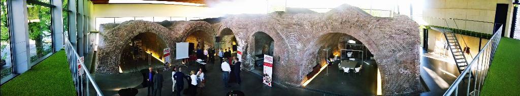 EHFotografie's tweet photo. Gezelligheid midden in #historie #Breda #LunetB @BGenoegen #netwerken http://t.co/KxB4x3ZdcN