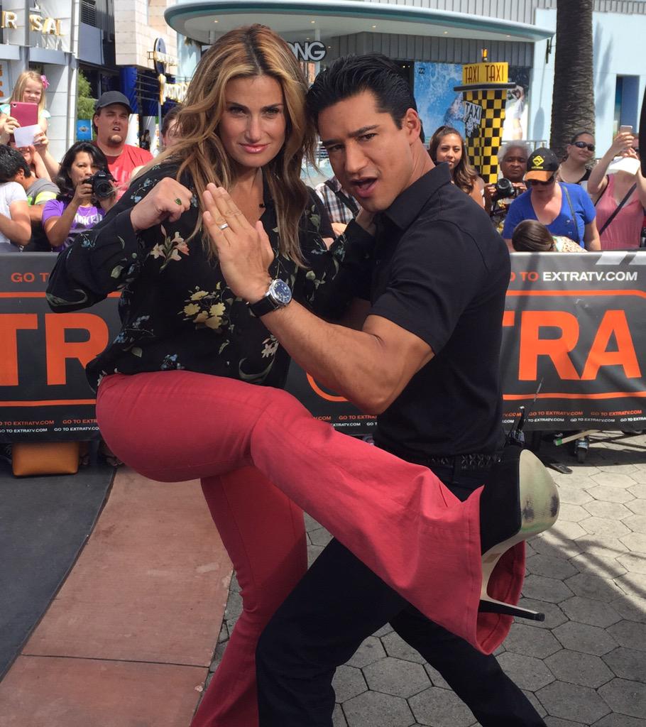 mariolopezviva's tweet photo. A little karaoke &amp; Kung Fu fighting with @idinamenzel http://t.co/in8Mbge03v