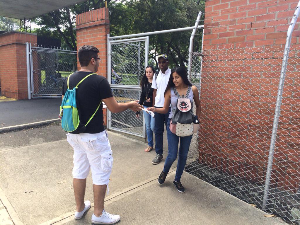 David_Betan's tweet photo. #PiensaDigital #MRSIcesi #SignoMedia http://t.co/ByUpz24XCU