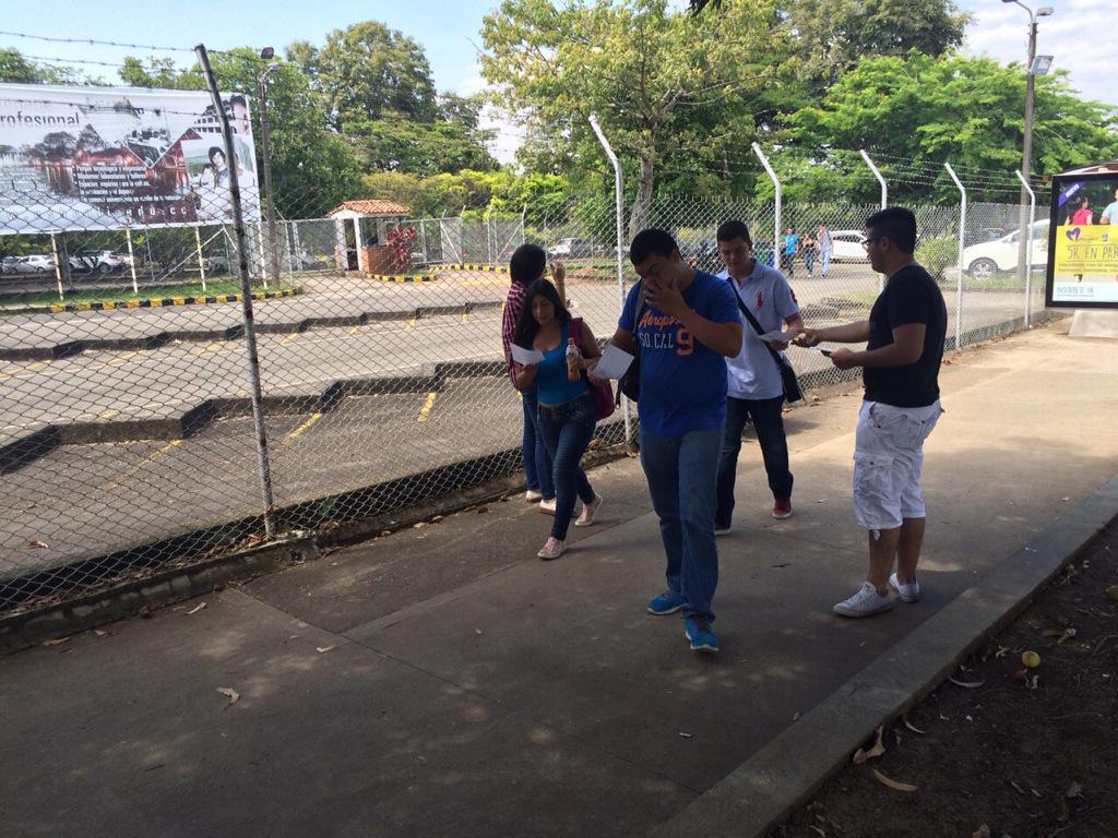 David_Betan's tweet photo. #PiensaDigital #MRSIcesi #SignoMedia http://t.co/ByUpz24XCU