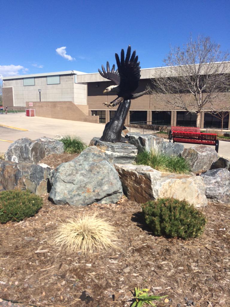 CoachPFieldTurf's tweet photo. Awesome visit with Coach Knoblock at Heritage Football @HeritagEagles #2016prospects @BHSUFootball http://t.co/uM5bvPo1ec