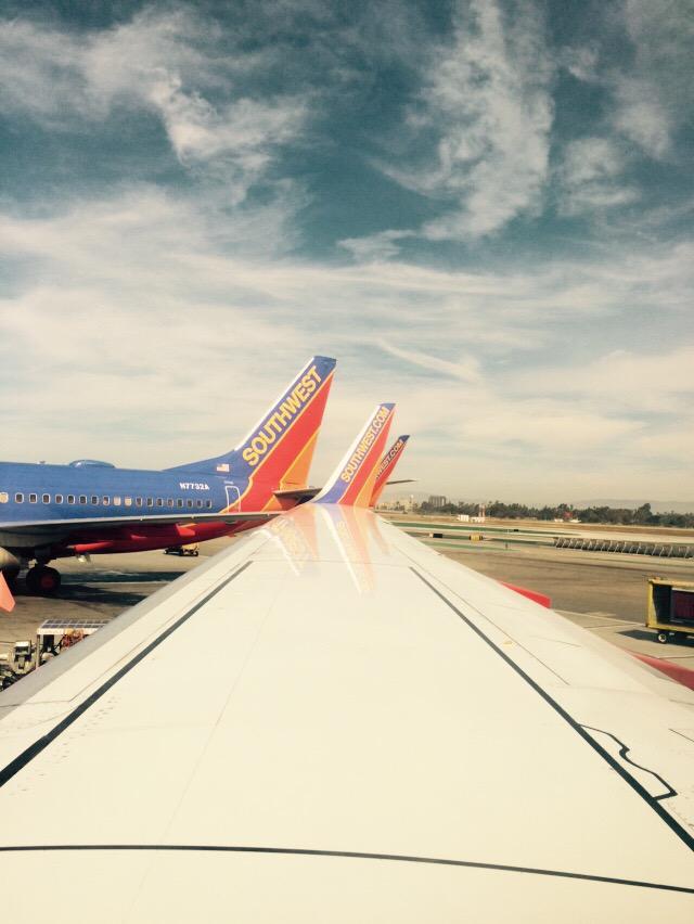 cbriche's tweet photo. Time to fly ✈️ #BrbLA #BamaBound http://t.co/wTD212KxB4