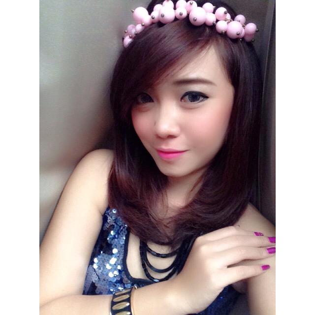 Needa_94's tweet photo. Malem all 🎉 Ohya HAPPY BIRTHDAY bwt management ku @SMN_Channel , WYATB &amp; sukses slalu🙏 Maaf gbsa hadir bwt party ny🎂🍷 http://t.co/Go3Ksxf2bG