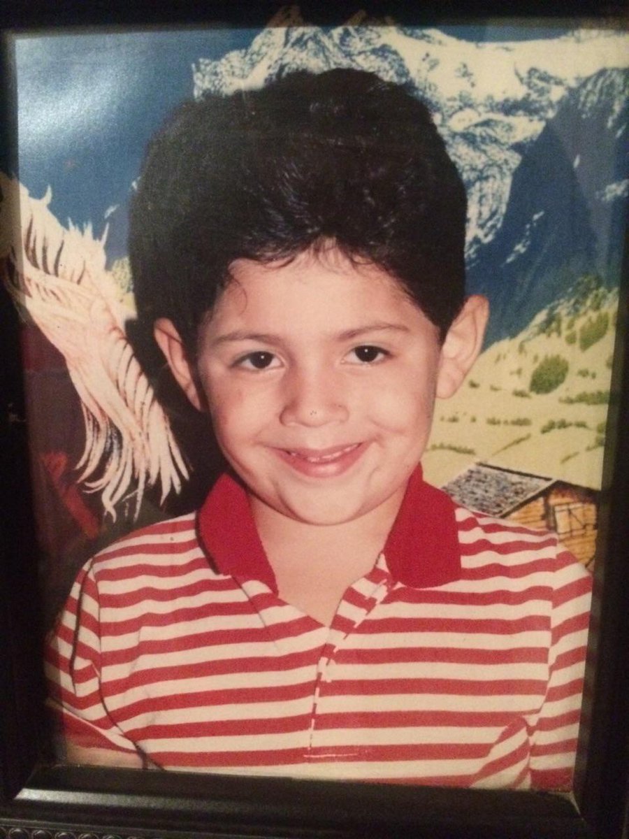 adictivaoficial's tweet photo. Y adivinen quien es? una pista: toca el trombon http://t.co/XyLuxco6lw