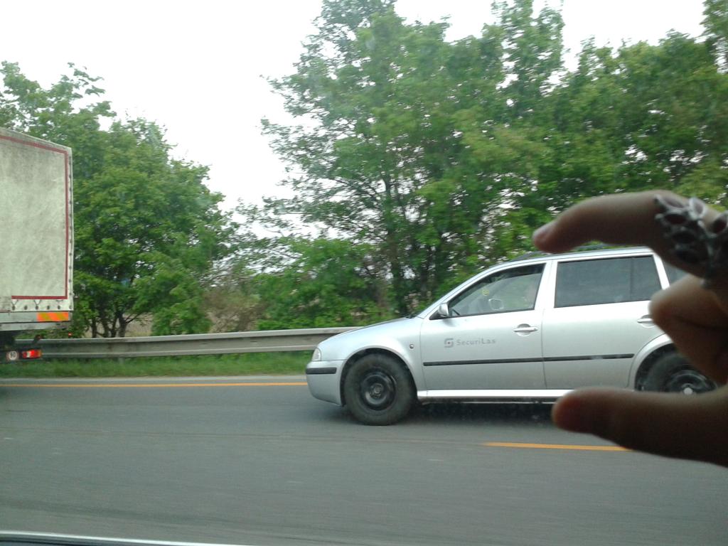 ElfishBeauty's tweet photo. Look! A car destroying our planet! I must stop that! Maybe if I just pick it from the ground... <3 :) http://t.co/5ITPOTj4zK