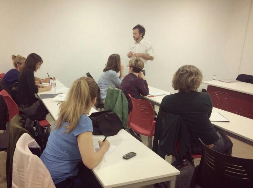 foxize's tweet photo. Tarde de viernes en @FoxizeTGN con @TITONET aprendiendo mecánicas promocionales! http://t.co/2G3DVkCCOy