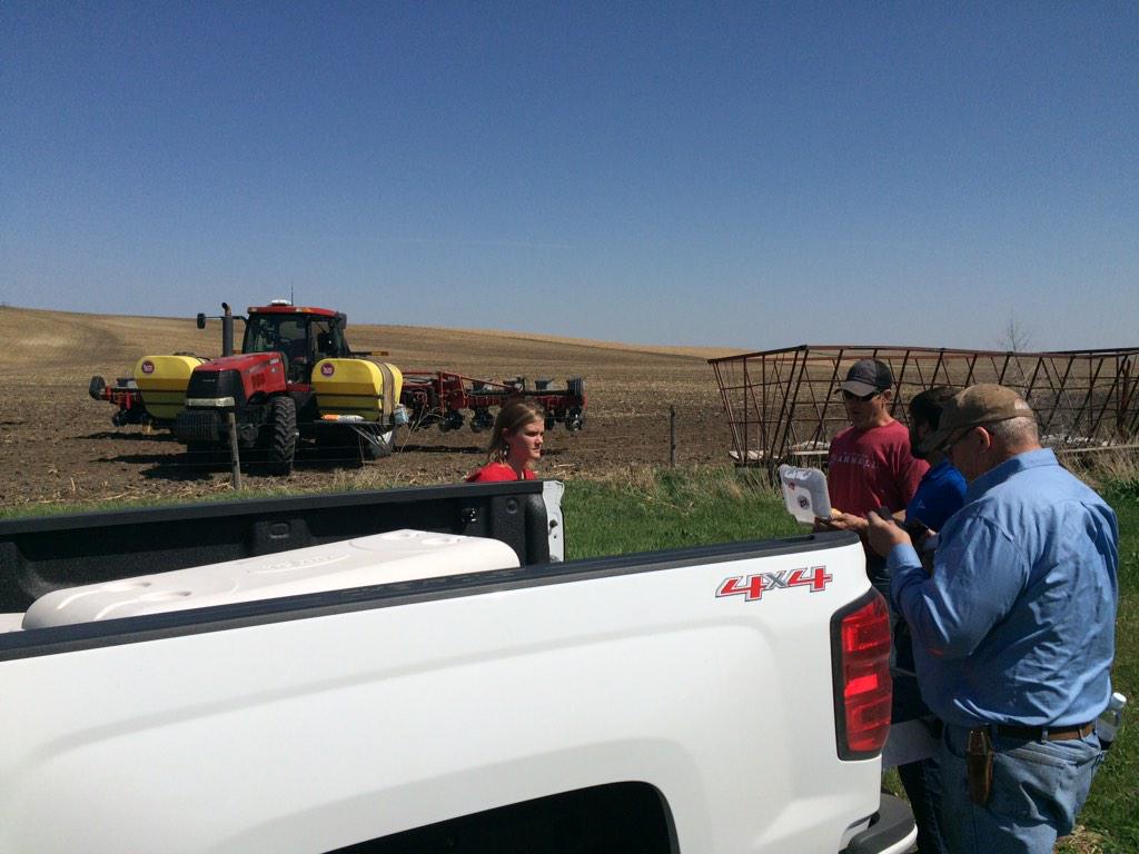 krvn's tweet image. #SpringBreak15  First stop, Beattie farm near Eddyville.