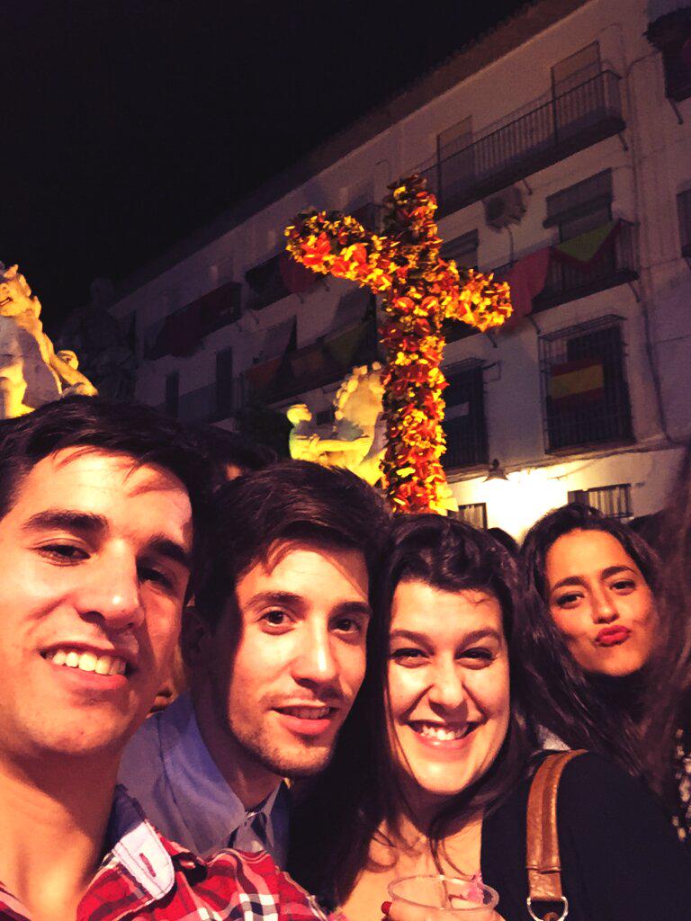 anipochi's tweet photo. Vamonoo d cruceeeee! http://t.co/OOnCtrwx11